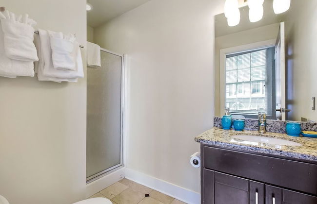 Merchant Lofts Comfy Condos – Walk Everywhere - Foto 33