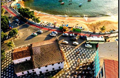 Flat Vista Mar com Piscina e Wi-Fi Rápido Rio Vermelho - Foto 16