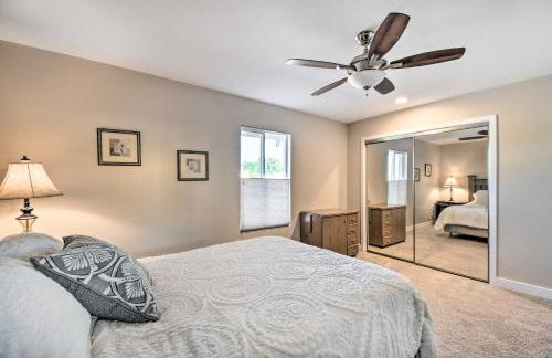 Patio and Pool Access! Peaceful Home in Sun City - Foto 14