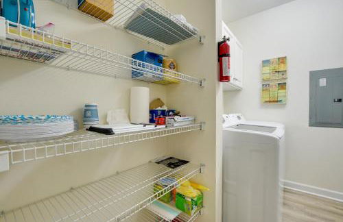 Calabash Condo with Patio and Golf Course Views! - Foto 14