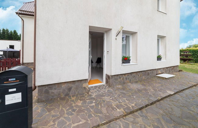 Family Villa Near Lake - Photo 35