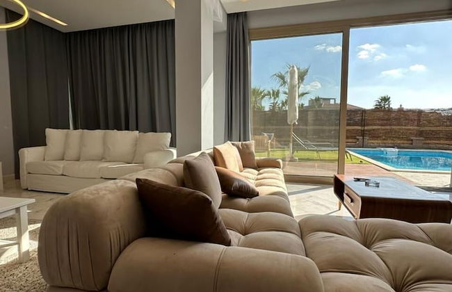 Villa with Pool-Allegria-Sheikh Zayed - Foto 8