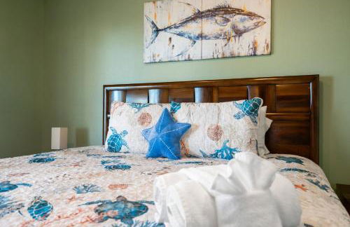 Charming Beachside Retreat: Steps from the Sand and Surf - Foto 15