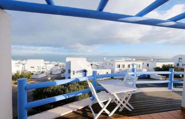 Charis to Theo - Relax in Style at This 3-bedroomed Langebaan Holiday House - Foto 27