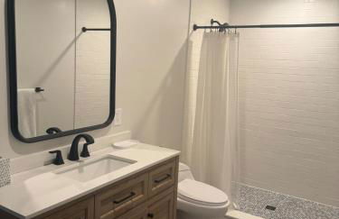 Gray Owl Lodge- A Serene Lakefront Retreat on Sleepy Hollow Lake near Hudson NY - Foto 30