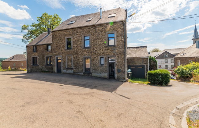 Elegant Home in Bievre With Garden - Foto 34