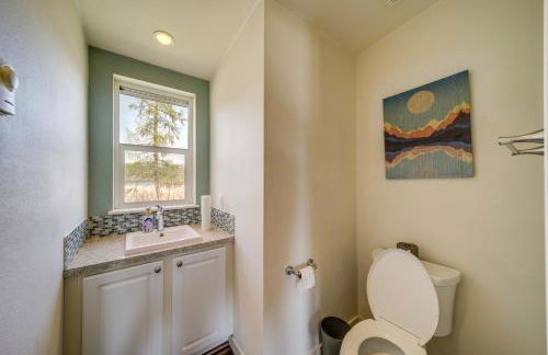 Lake-View 4-Season Retreat in Republic! - Photo 18