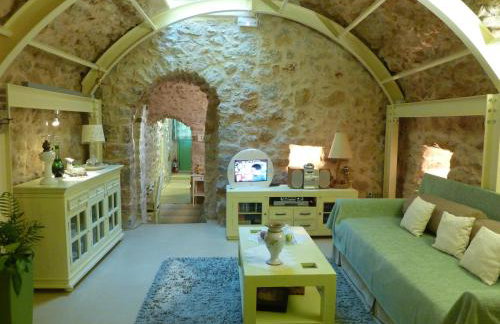 St. George Sykoussis Traditional Residence - Photo 1