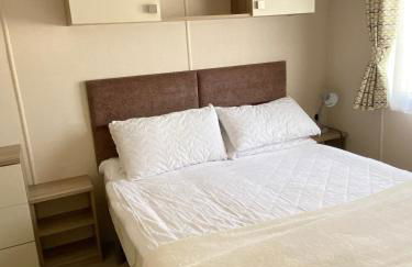 Stunning Caravan on Swanage Bay View Holiday Park - Foto 8