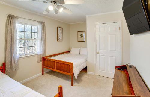 Near Lake Murray: Family Getaway w/ Screened Porch - Foto 27