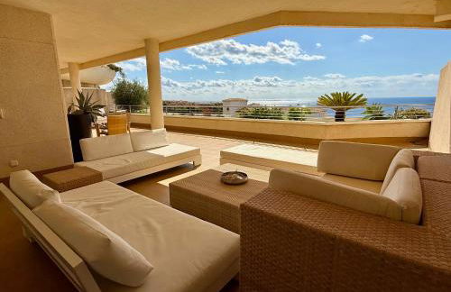 Precioso apartamento con piscina, vistas a mar - Foto 2