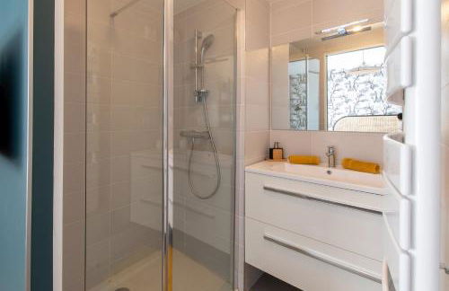 Luxury Mind Vue Exceptionnelle Pied dans l'eau Parkings privés 2 places Climatisation Hyper centre logement d'exception - Foto 46