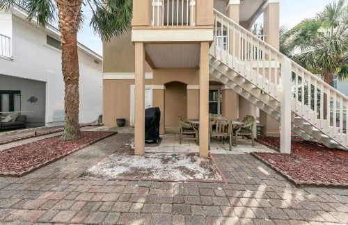 The Spyglass a 5 bed 3 bath house that sleeps 14 and just 67 steps from the beach - Foto 86