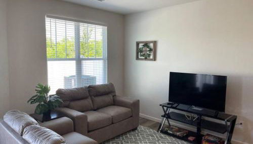 Embrace the Harmony of Nature and Urban Living - Foto 4