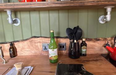 'Russet' Hut on fruit farm - Foto 17