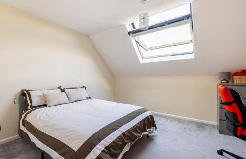 Charming Entire 2-Bedroom House in Milton Keynes - Photo 24