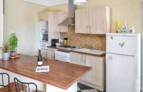 Maison accueillante à Orgnac-l'Aven avec piscine partagée - Foto 9