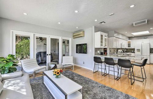 Luxe Palm Springs Home with Backyard Oasis! - Foto 10