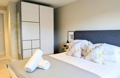 Compton Apartment with free parking - Photo 16