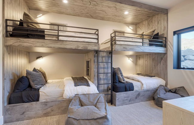 Reflection by Avantstay Sleeps 18 + Lake Views Hot Tub + Game Room - Foto 37