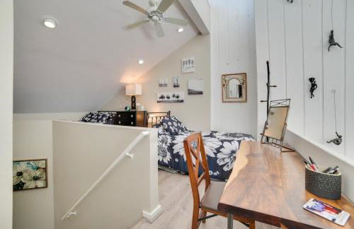 Luxury Lakefront Boyne City Townhome with Views! - Foto 23