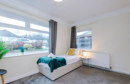 3BR Home Sleeps 6 Perfect for Short and Long Term Stays - Foto 48