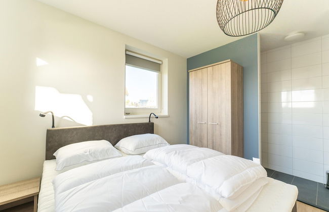 Beautiful Holiday Home in Scherpenisse With Charming Terrace - Foto 16