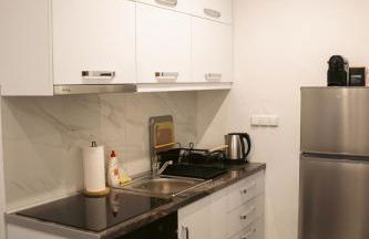 Emily Apartments 3 - Photo 40