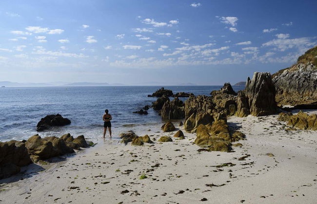 Barco a la isla de Ons - Foto 1