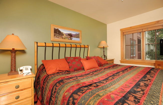 Expedition Station Condos by Vail Resorts - Photo 19