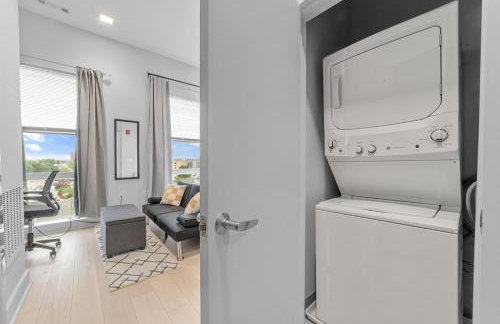 Stylish and Cozy at Revere Beach - Foto 6