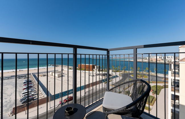 Contemporary La Mer 1BR w Beach Access - Photo 20