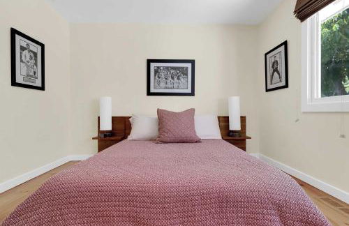 Stylish 3BR Retreat Close to Coast & Wineries - Foto 31