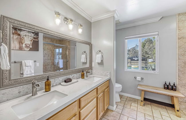 Temecula Wine Country Home w/ Pool, Hot Tub, Game Room & Vineyard Views - Foto 25