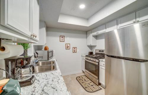 5 Mi to Route 66 Fun! Tulsa Towhome with Game Room - Foto 9