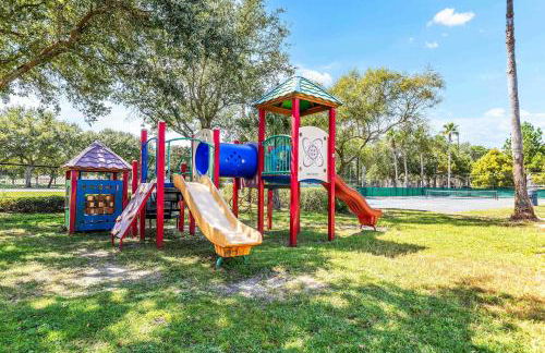 Coastal Haven Pools Restaurant & Beach Shuttle - Foto 58