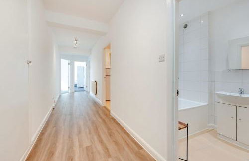 Modern 2-Bed Flat Near Warren Street - Foto 8