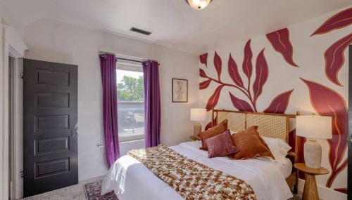 New 5BD Near UNL & DT | Poker Table & Games - Foto 4