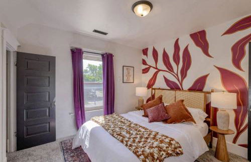 New 5BD Near UNL & DT | Poker Table & Games - Foto 4