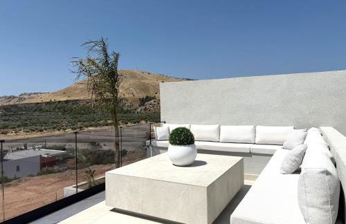 Celeste Luxury Villas - Photo 7