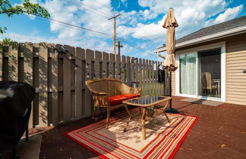 Lake Cottage with Hot Tub and Game Room - Foto 18