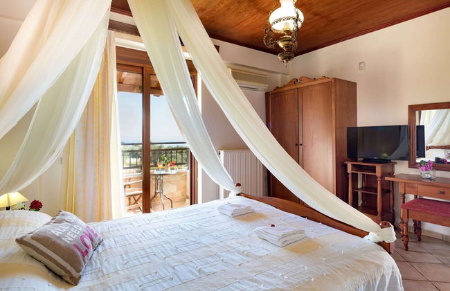 Family Friendly Villa Hermes With Private Pool - Photo 8