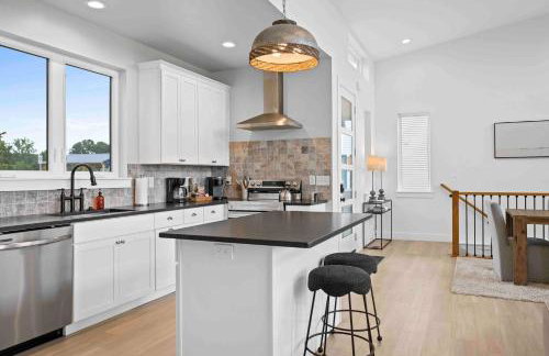 3 Homes, 3 Hot Tubs, 10BR, 10 Bath, Near Ark! - Foto 9