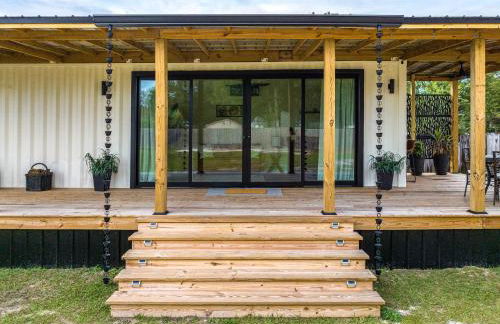 "Glamtainer" One of a kind Romantic Luxe Retreat, 8 Minutes to Emerald Beach, Outdoor Haven - Foto 24