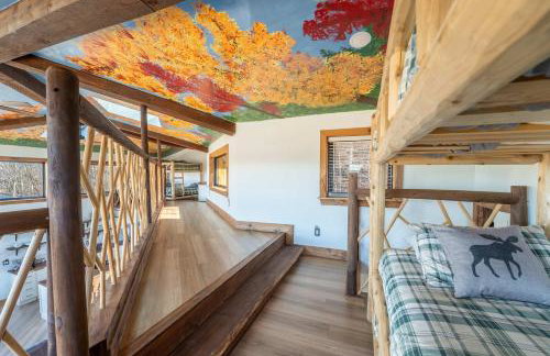 The Mighty Sycamore Treehouse at Treetop Escapes - Foto 41