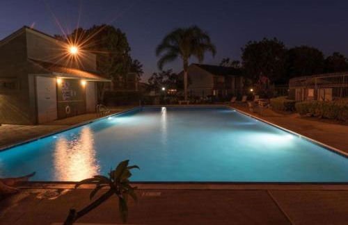 MagicwayVillas Mick's ClockHouse Pool & Spa - Walk to Disneyland - Foto 6