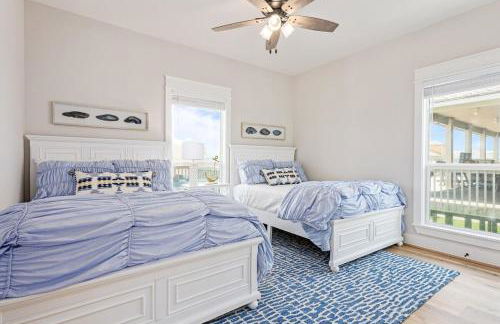 Steps to Beach, Luxury 4BR & 4BA, Views, Games, Dog-Friendly - Foto 40