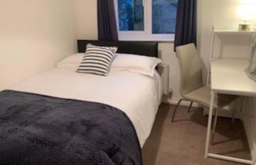 SPACIOUS DETACHED 5 Bedroom4 Bathroom WIFI Parking - Foto 39