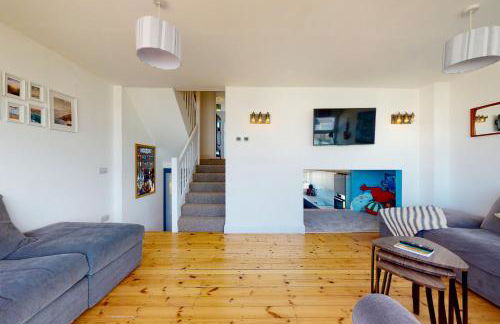 No. 28 Contemporary beach side property with sea views - Foto 15