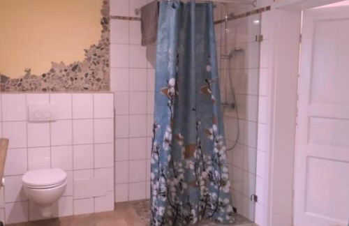 NEU Fewo im Bauernhaus mit idyllischem Innenhof und Naturgarten - Foto 17